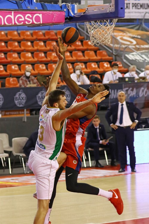 manresa 93 81 betis 50524712058 o