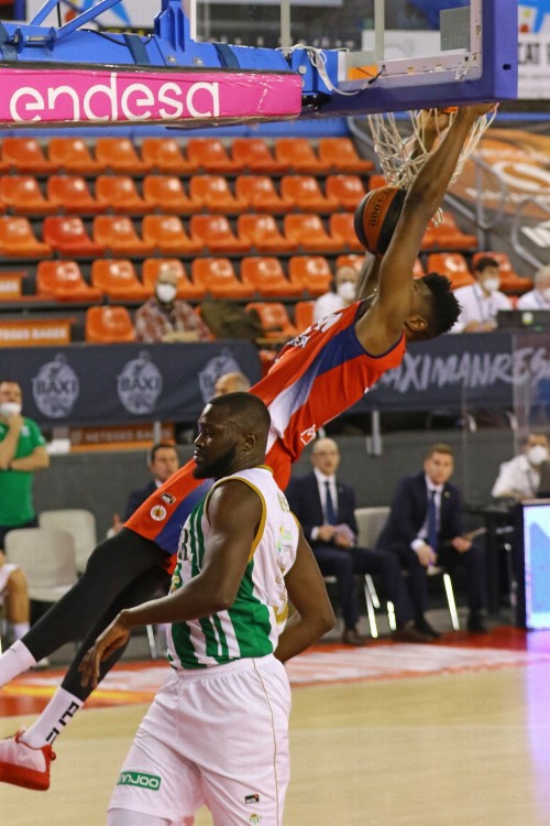 manresa 93 81 betis 50525437406 o