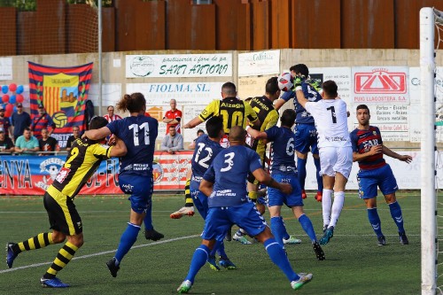 ue-llagostera-2---0-club-portugalete_47937545091_o.jpg