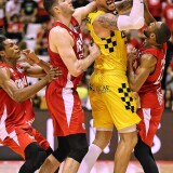 1-03e8560b9e5e8b71c2